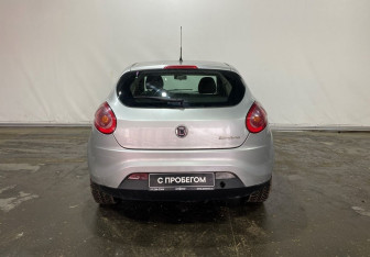 Подержанный автомобиль Fiat Bravo 2008 года (6 фото)