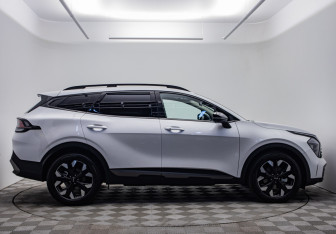 Подержанный автомобиль Kia Sportage 2025 года (4 фото)