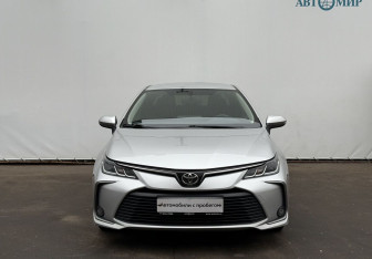 Подержанный автомобиль Toyota Corolla Sedan 2021 года (2 фото)