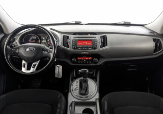 Подержанный автомобиль Kia Sportage 2015 года (14 фото)