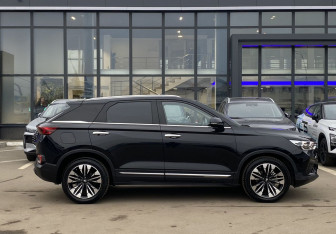 Подержанный автомобиль FAW Bestune T77 2023 года (4 фото)