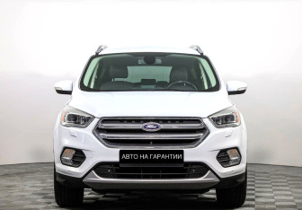 Подержанный автомобиль Ford Kuga 2017 года (2 фото)