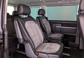Подержанный автомобиль Volkswagen Multivan 2020 года (25 фото)