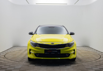 Подержанный автомобиль Kia Optima Sedan 2016 года (8 фото)
