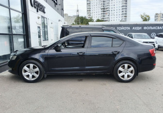 Подержанный автомобиль Skoda Octavia Liftback 2014 года (8 фото)