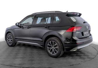 Подержанный автомобиль Volkswagen Tiguan 2019 года (7 фото)