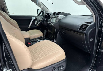 Подержанный автомобиль Toyota Land Cruiser Prado 2014 года (13 фото)