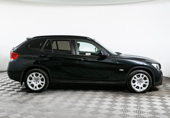 Подержанный автомобиль BMW X1 2012 года (4 фото)