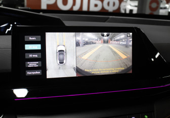 Подержанный автомобиль Changan UNI-V 2023 года (15 фото)