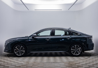 Подержанный автомобиль Chery Arrizo 8 2023 года (8 фото)