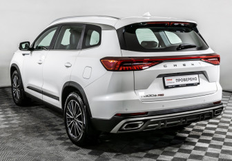 Подержанный автомобиль Chery Tiggo 8 Pro Max 2024 года (7 фото)