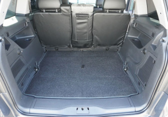 Подержанный автомобиль Opel Zafira Compactvan 2012 года (9 фото)