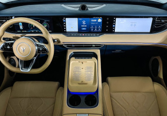 Подержанный автомобиль Voyah Free 2023 года (12 фото)