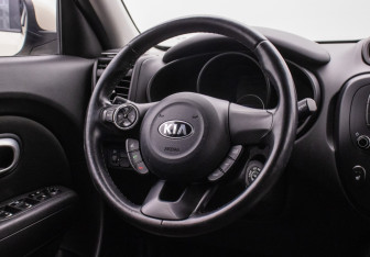 Подержанный автомобиль Kia Soul 2017 года (15 фото)