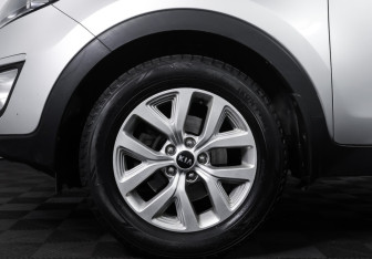 Подержанный автомобиль Kia Sportage 2014 года (23 фото)