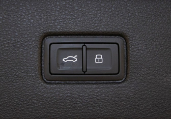 Подержанный автомобиль Audi Q7 2024 года (34 фото)