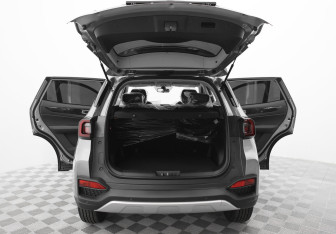 Подержанный автомобиль Kaiyi X3 2023 года (14 фото)