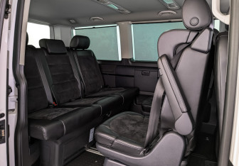 Подержанный автомобиль Volkswagen Multivan 2018 года (18 фото)