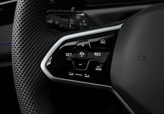 Подержанный автомобиль Volkswagen Tiguan 2024 года (31 фото)