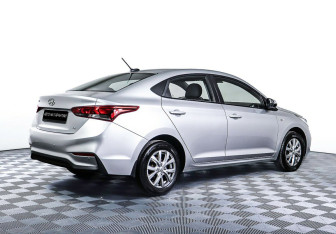 Подержанный автомобиль Hyundai Solaris Sedan 2017 года (5 фото)