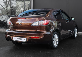 Подержанный автомобиль Mazda 3 Sedan 2013 года (4 фото)