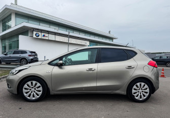 Подержанный автомобиль Kia Ceed Wagon 2013 года (8 фото)