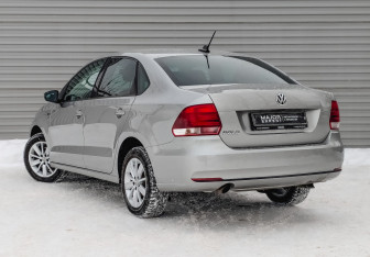 Подержанный автомобиль Volkswagen Polo Sedan 2020 года (7 фото)