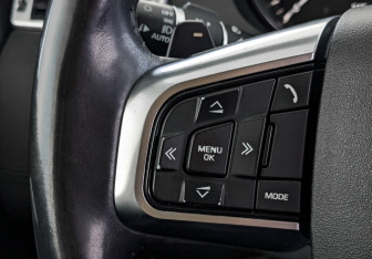 Подержанный автомобиль Land Rover Discovery Sport 2016 года (28 фото)