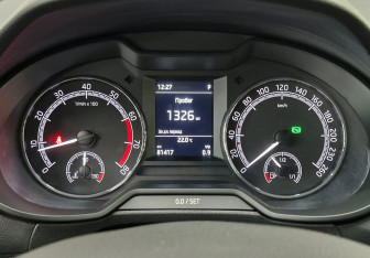 Подержанный автомобиль Skoda Octavia Liftback 2020 года (9 фото)