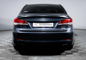 Подержанный автомобиль Hyundai i40 Sedan 2013 года (6 фото)