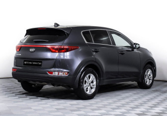 Подержанный автомобиль Kia Sportage 2017 года (5 фото)