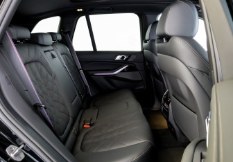 Новый BMW X5 2025 (12 фото)