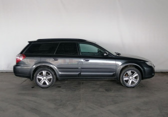 Подержанный автомобиль Subaru Outback Wagon 2007 года (7 фото)
