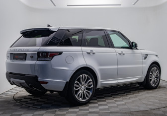 Подержанный автомобиль Land Rover Range Rover Sport 2016 года (5 фото)