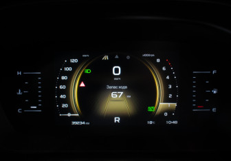 Подержанный автомобиль Geely Atlas Pro 2023 года (12 фото)
