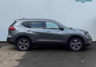 Подержанный автомобиль Nissan X-Trail 2019 года (4 фото)