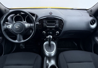 Подержанный автомобиль Nissan Juke 2015 года (12 фото)