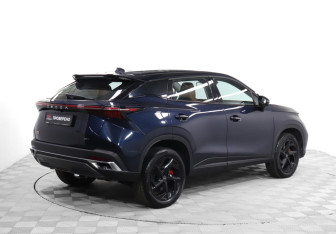 Подержанный автомобиль Omoda C5 2023 года (5 фото)