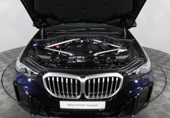 Новый BMW X5 2025 (10 фото)