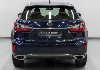 Подержанный автомобиль Lexus RX 2017 года (6 фото)