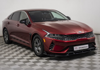 Подержанный автомобиль Kia K5 2020 года (3 фото)