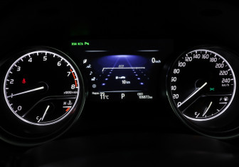 Подержанный автомобиль Toyota Camry Sedan 2018 года (16 фото)