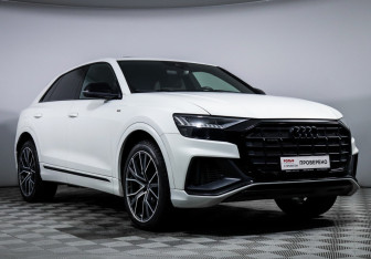 Подержанный автомобиль Audi Q8 2018 года (3 фото)