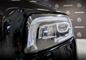 Подержанный автомобиль Mercedes-Benz GLB 2021 года (17 фото)