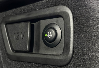 Подержанный автомобиль BMW X7 2024 года (40 фото)