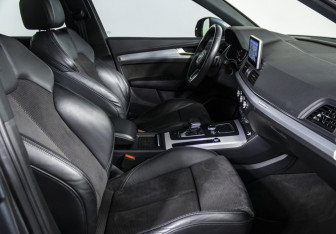 Подержанный автомобиль Audi Q5 2017 года (9 фото)