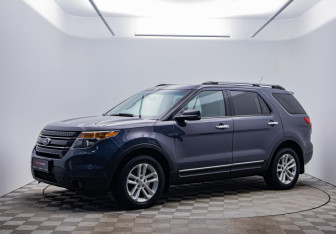 Подержанный автомобиль Ford Explorer 2013 года (1 фото)