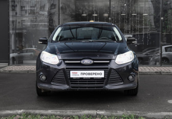 Подержанный автомобиль Ford Focus Hatchback 2011 года (2 фото)