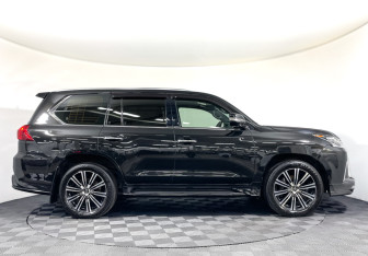 Подержанный автомобиль Lexus LX 2021 года (4 фото)