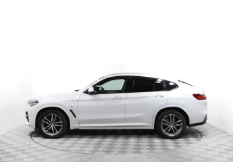 Подержанный автомобиль BMW X4 2018 года (8 фото)